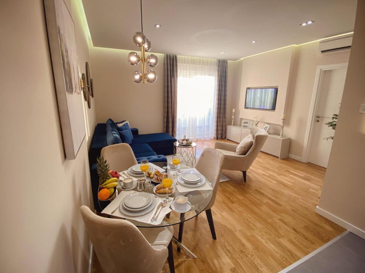 Tiffany Lux Apartment เทรบินเย ภายนอก รูปภาพ