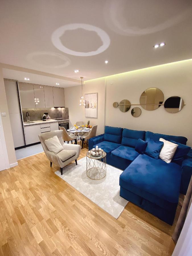Tiffany Lux Apartment เทรบินเย ภายนอก รูปภาพ