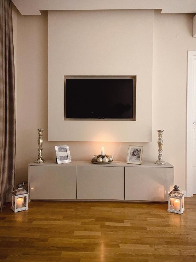 Tiffany Lux Apartment เทรบินเย ภายนอก รูปภาพ